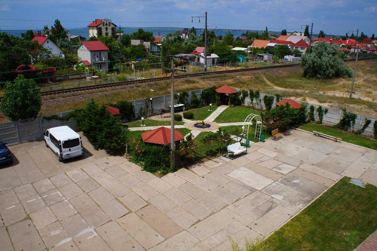 Радуга Курортная Гостиница ซาโตกา ภายนอก รูปภาพ